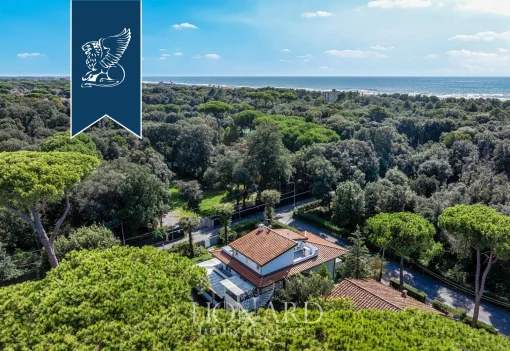 House in Pietrasanta, Tuscany