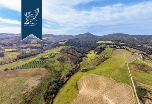 House in Rosignano Marittimo, Tuscany