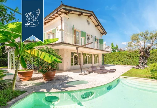 House in Forte dei Marmi, Tuscany