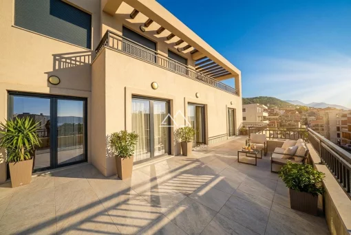 Apartment in Tivat, Tivat Municipality