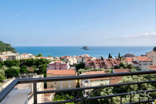 Apartment in Petrovac na Moru, Budva Municipality
