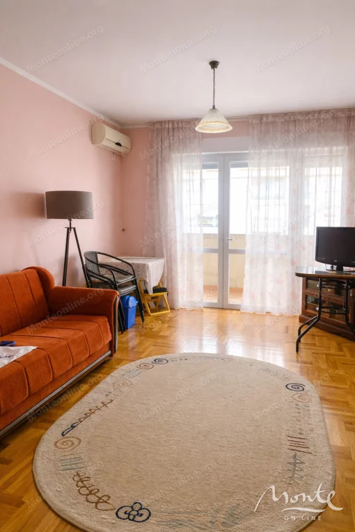Apartment in Bar, Bar Municipality