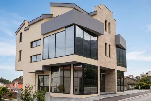 New commercial space of 420 m2 in Herceg Novi near the sea, Baosici, Montenegro