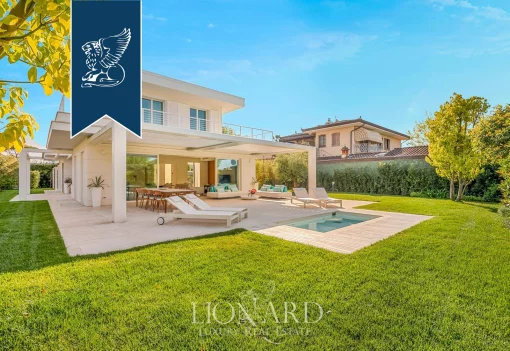 House in Forte dei Marmi, Tuscany