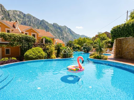 Apartment in Donji Orahovac, Kotor Municipality