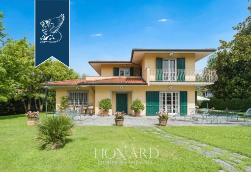 House in Forte dei Marmi, Tuscany