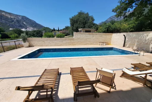 Apartment in Sutomore, Bar Municipality