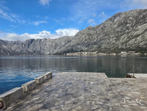 Apartment in Prcanj, Kotor Municipality