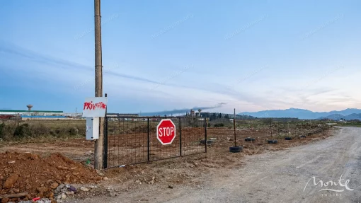 An investment plot for a warehouse or commercial, Podgorica, Montenegro