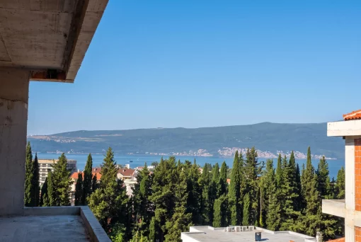 Apartment in Tivat, Tivat Municipality