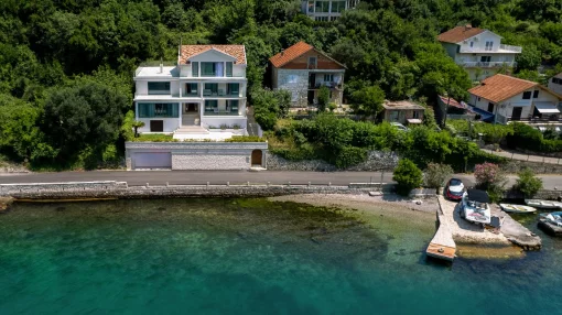Luxury Villa in Tivat Municipality next to the Sea, Lepetane, Montenegro